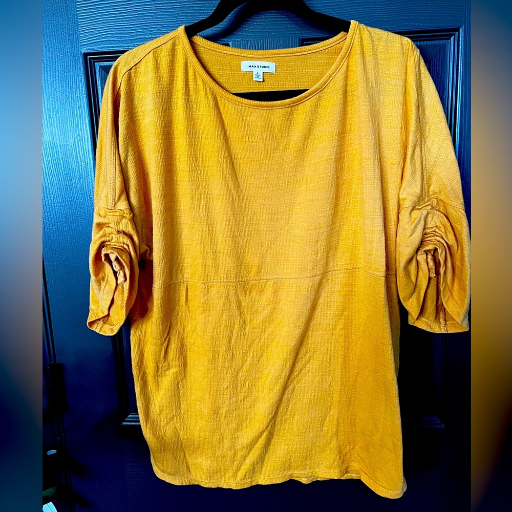 Max Studios Top